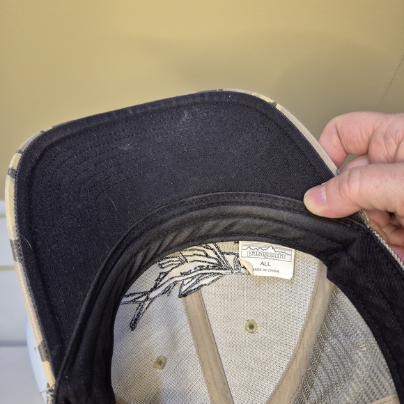 Patagonia Camo Mesh Trucker Hat  982/863 - Picture 7 of 7